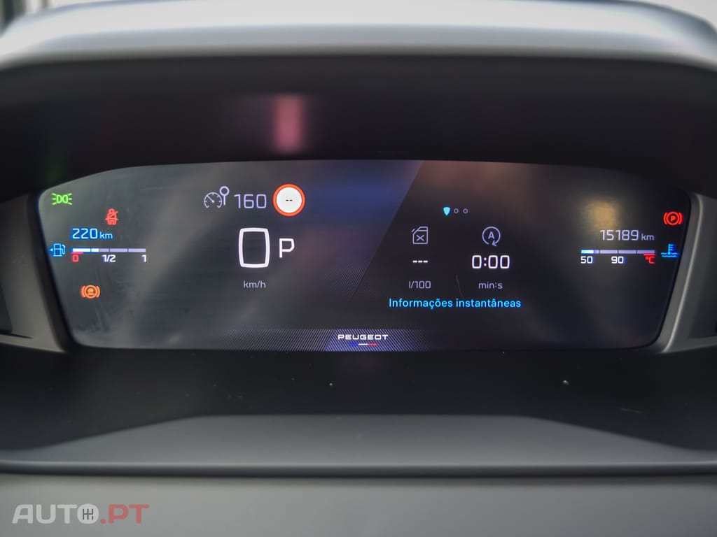 Peugeot 2008 1.2 PureTech Allure EAT8