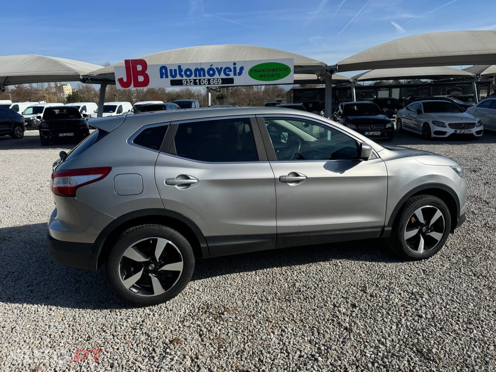 Nissan Qashqai 1.5 dCi N-Connecta 18