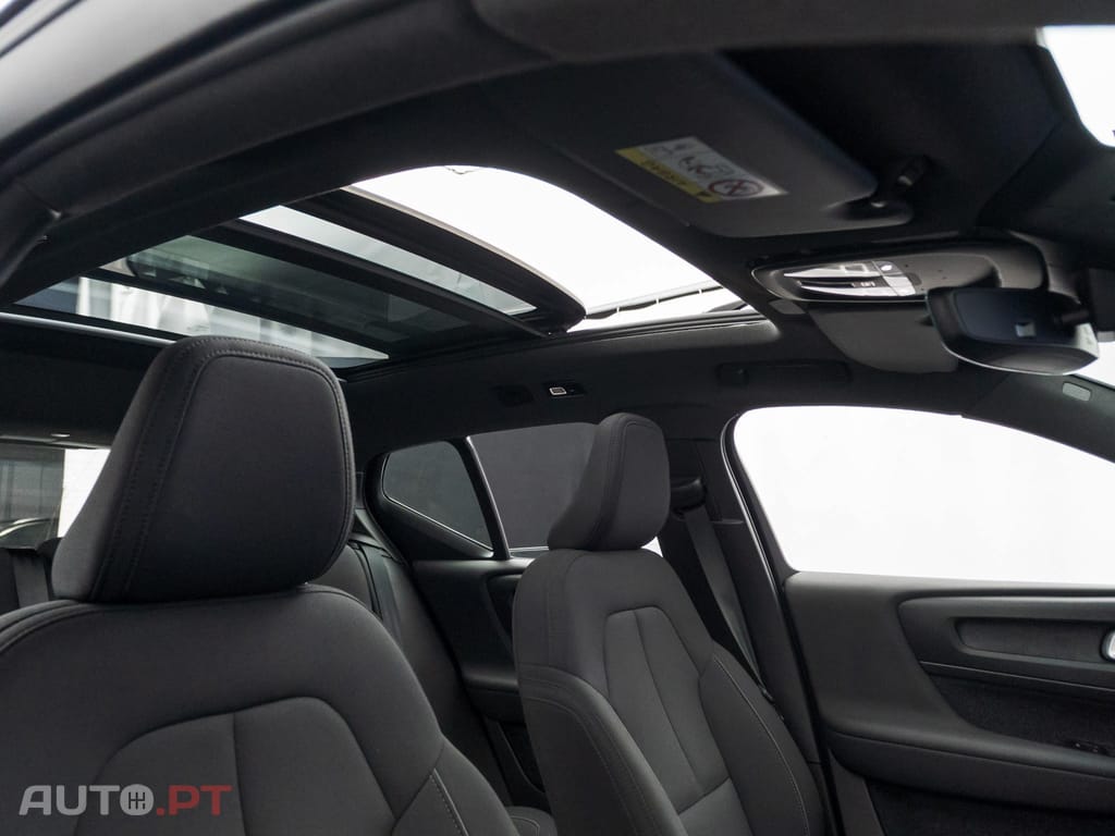 Volvo EX40 82 kWh Single Motor Extended Range Core