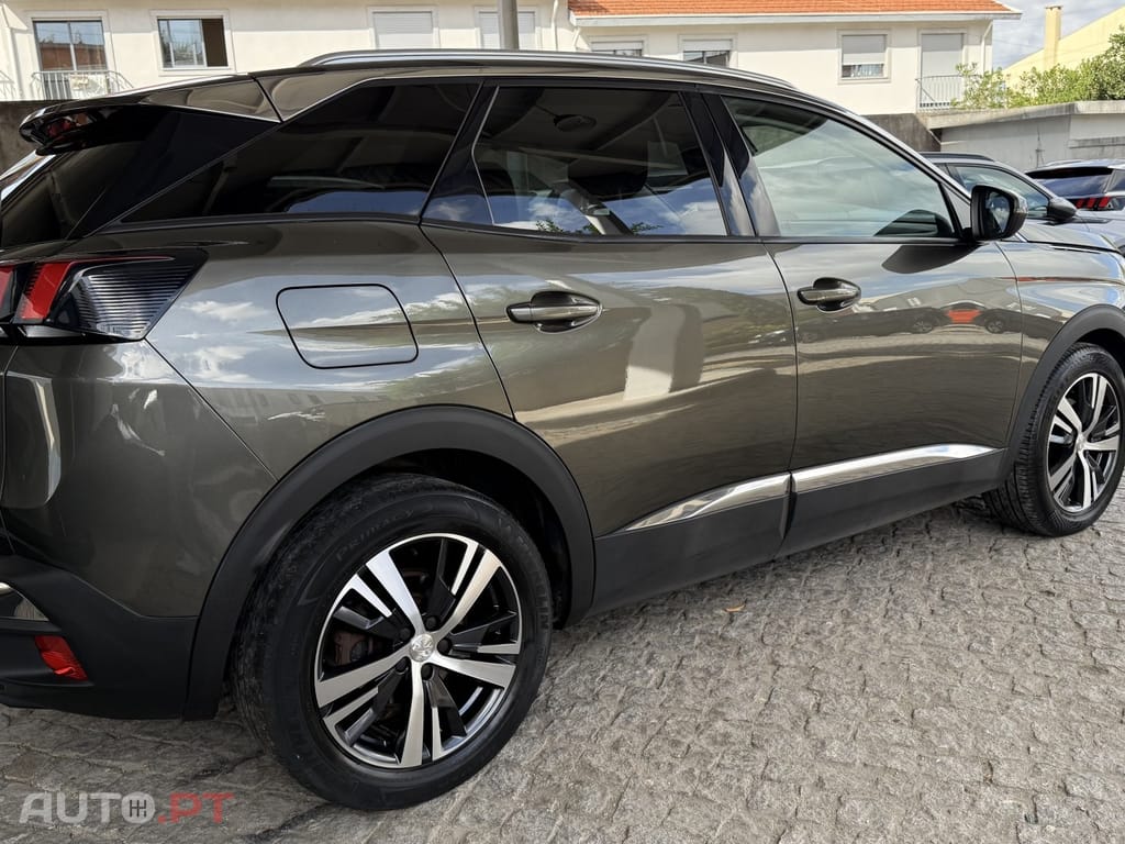 Peugeot 3008 1.2 PureTech Allure