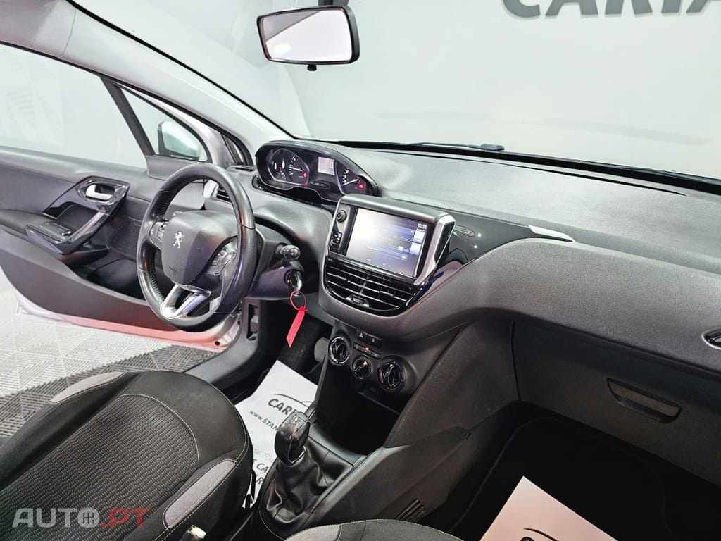 Peugeot 208 1.2 PureTech Style