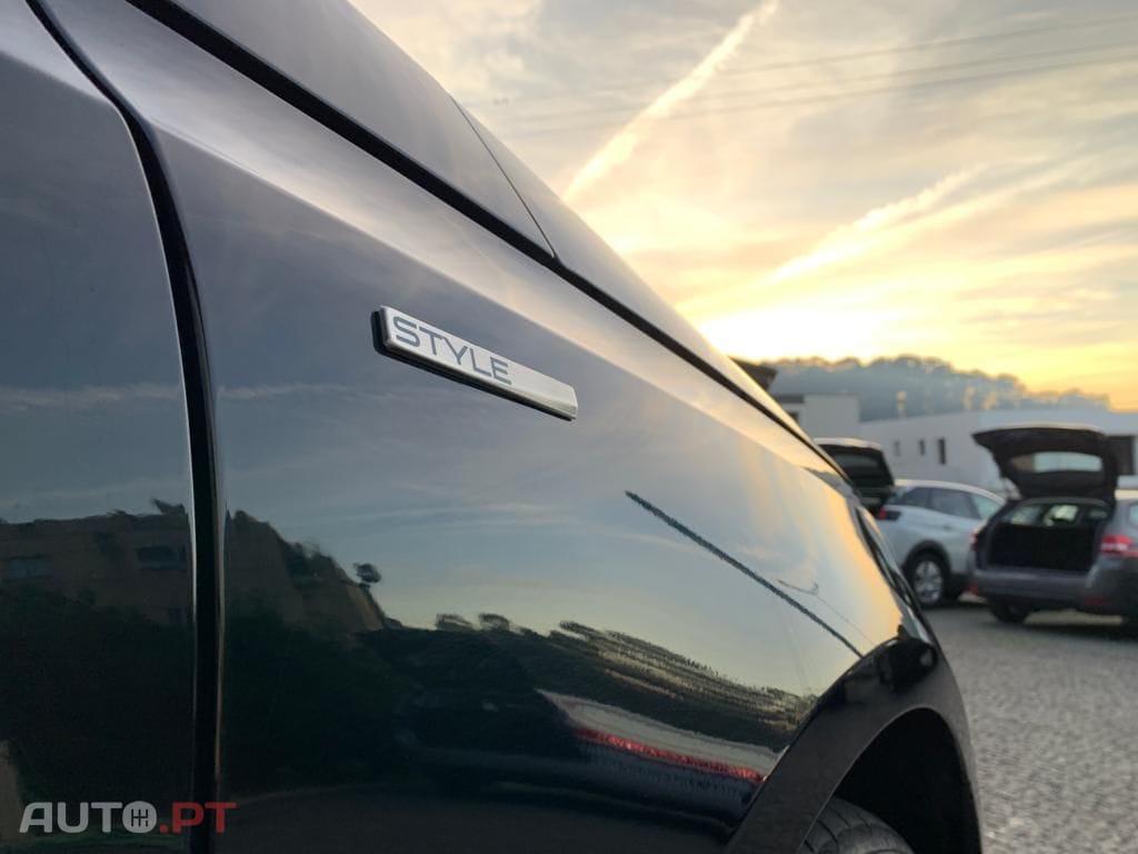 Peugeot 308 1.5 BlueHDi Style