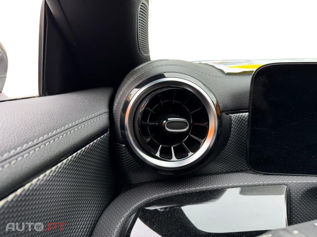 Mercedes-Benz CLA 250 e Progressive