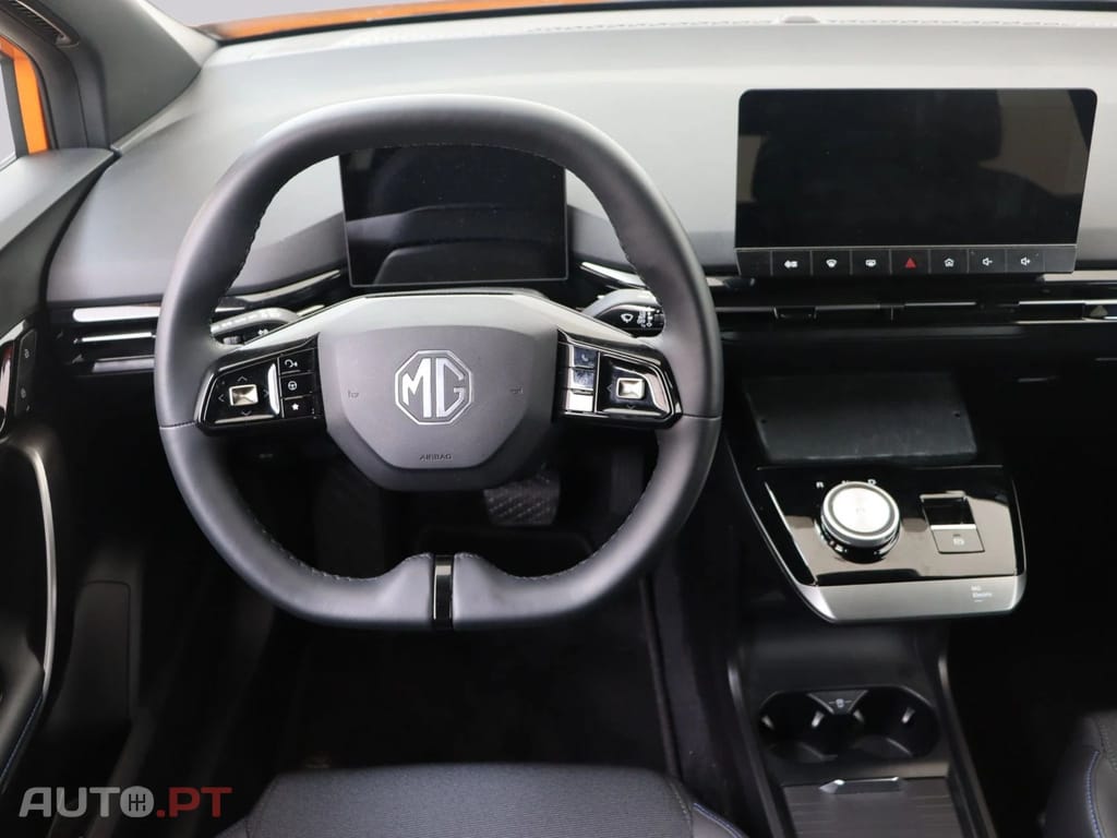 MG MG4 Luxury 64 kWh I.V.A DEDUTIVEL 