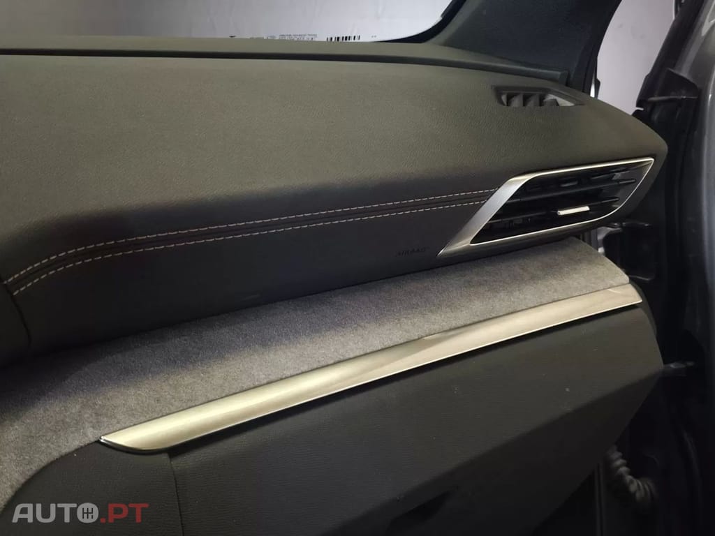 Peugeot 3008 PureTech 130 Stop & Start GPF EAT8 GT