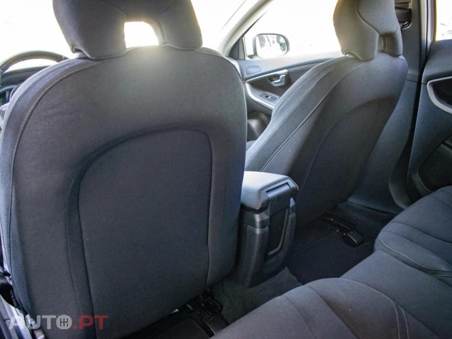 Volvo V40 1.6 D2 Kinetic