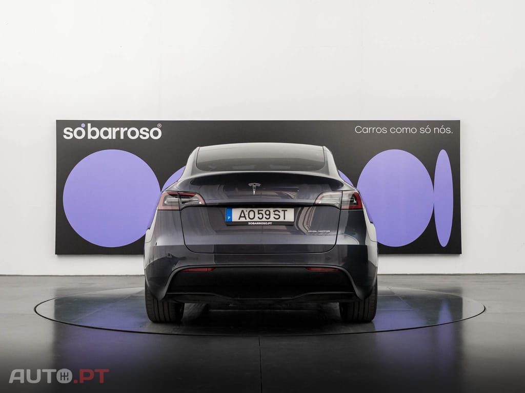 Tesla Model Y Long Range Tração Integral