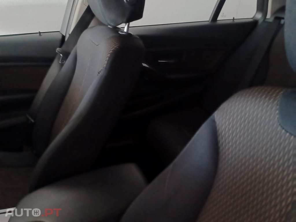 BMW 320 Touring d Luxury 184cv