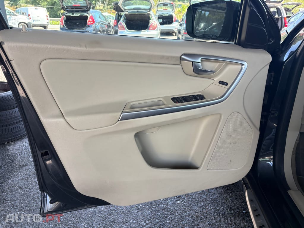 Volvo XC60 D5 Momentum