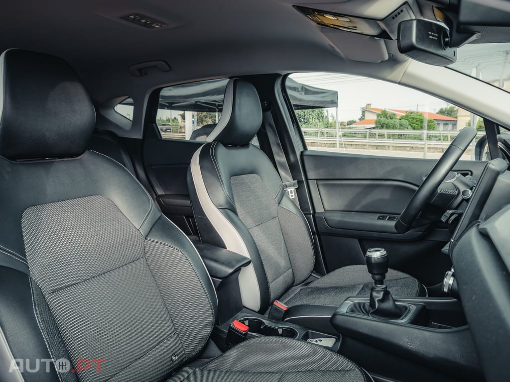 Renault Captur 1.0 TCe Intes