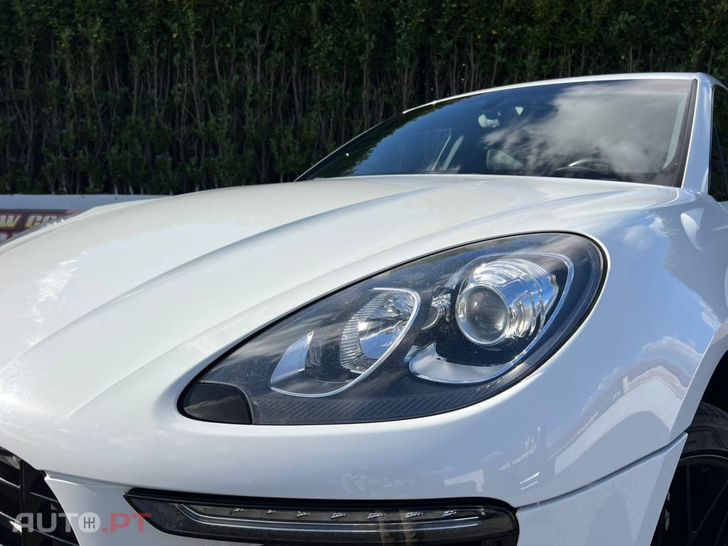 Porsche Macan S