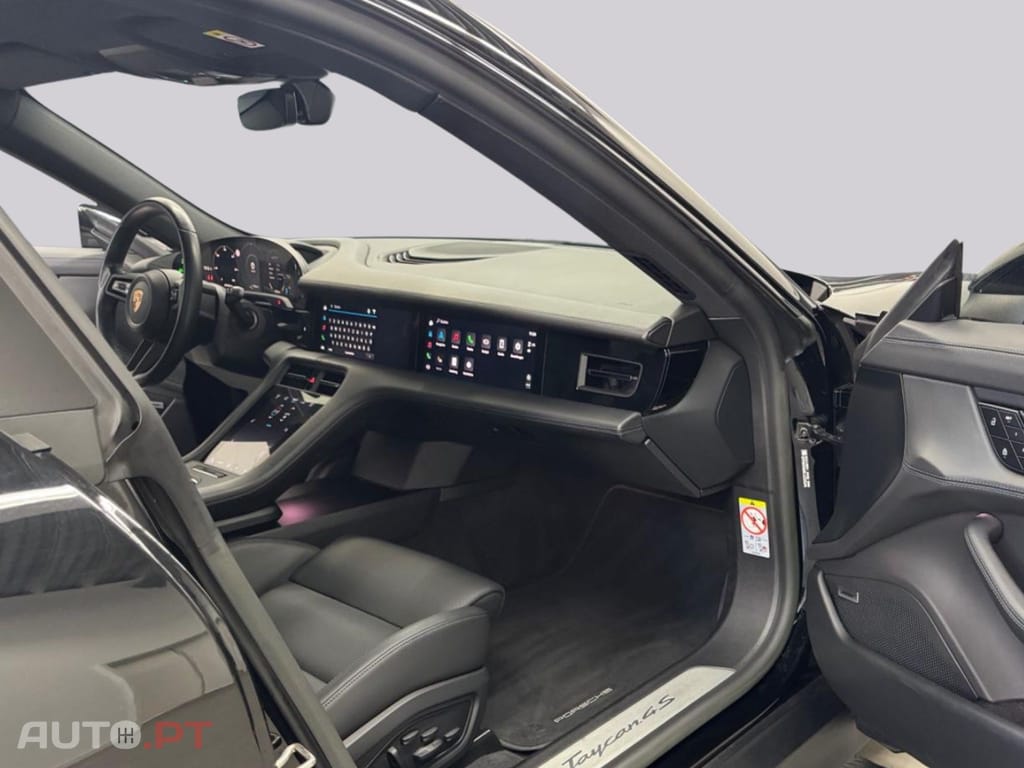 Porsche Taycan 4S Performance I.V.A DEDUTIVEL 
