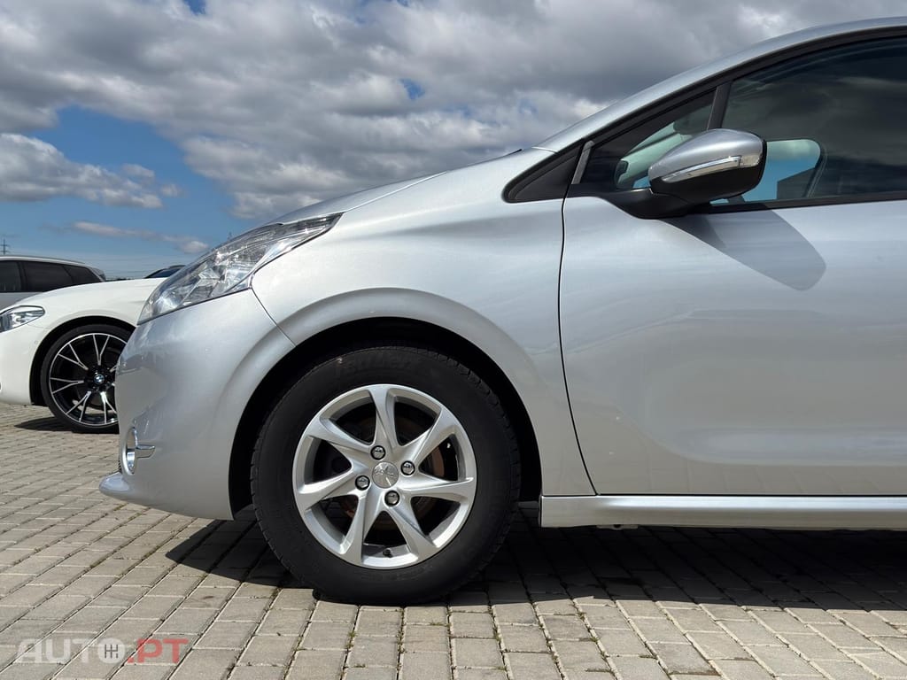 Peugeot 208 1.4 HDi Active