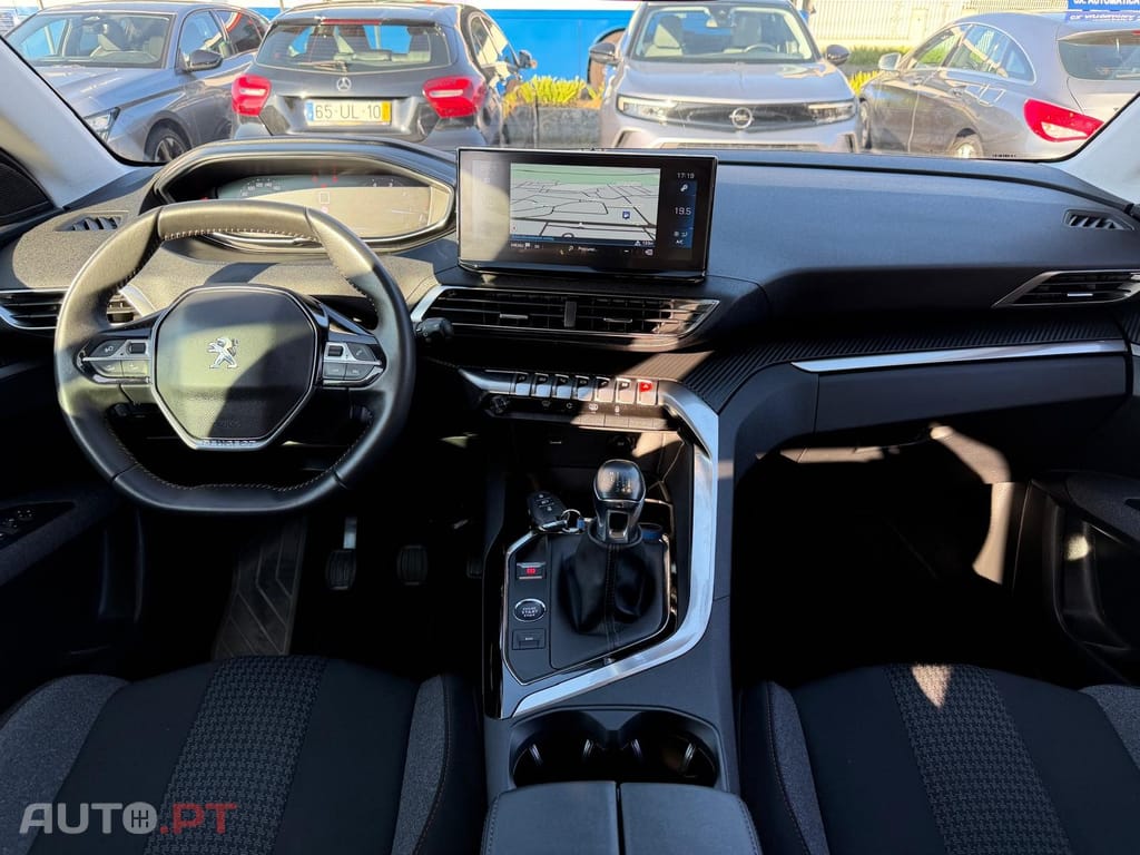 Peugeot 3008 1.5 BlueHDi Active Pack