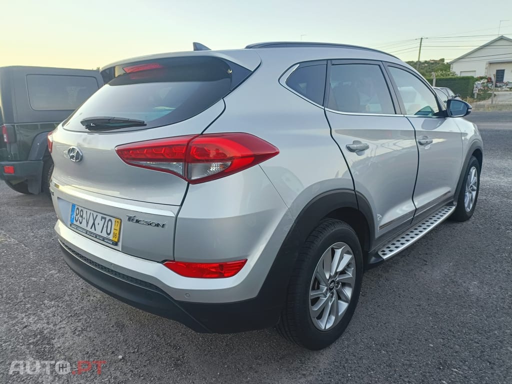 Hyundai Tucson blue 1.7 CRDi 2WD DCT Premium