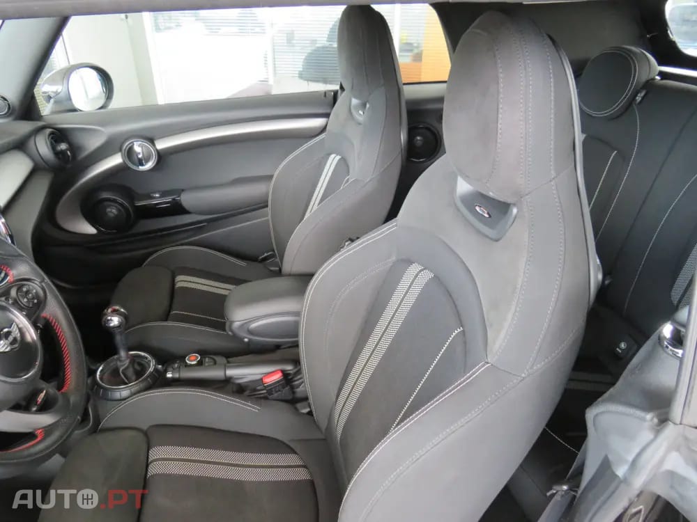 MINI Cabrio John Cooper Works