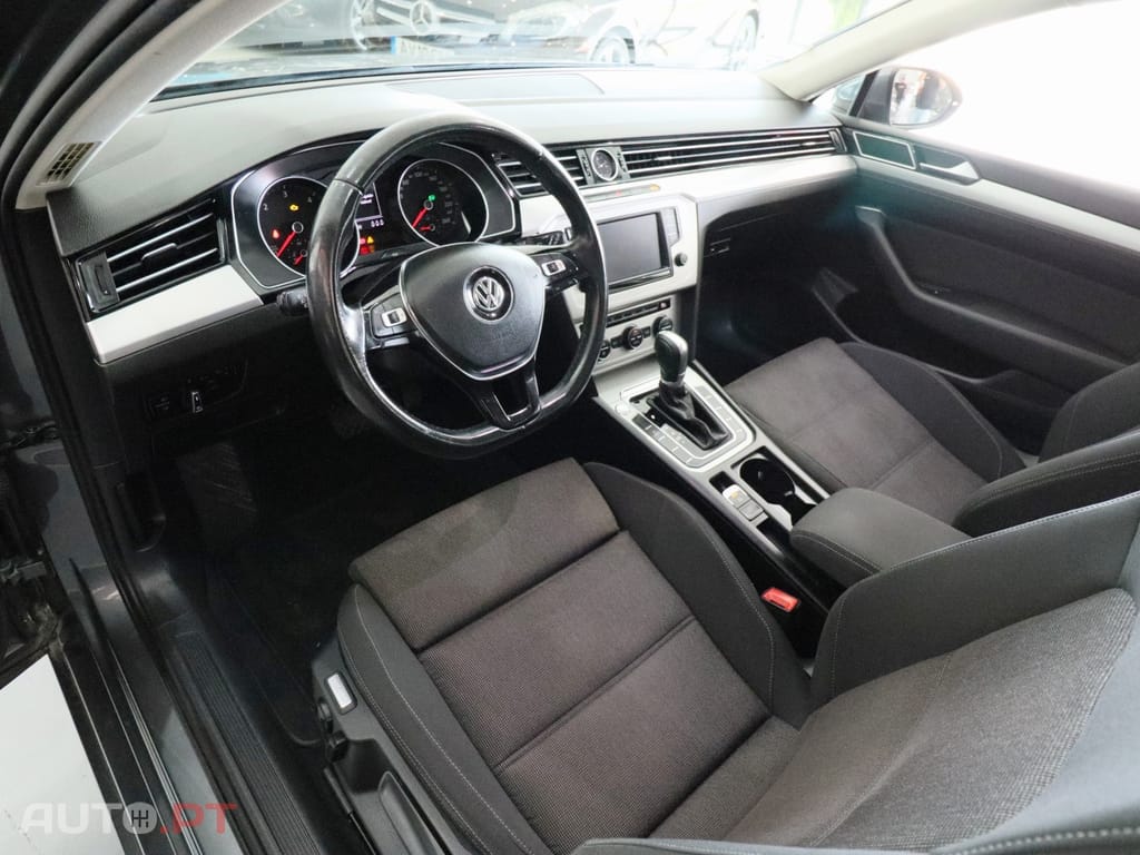 Volkswagen Passat Variant 2.0 TDi Confortline DSG