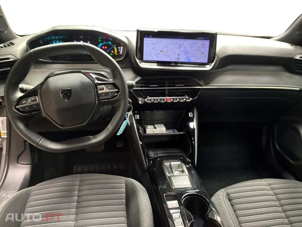 Peugeot E-2008 50 kWh Active Pack
