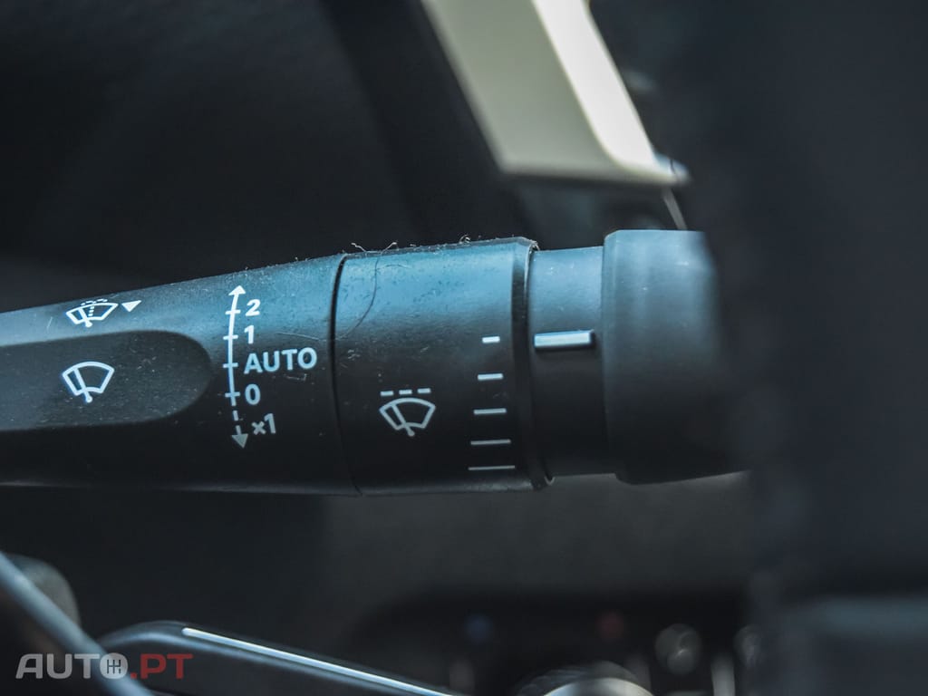 Citroen C4 1.2 Hybrid Plus e-DSC6