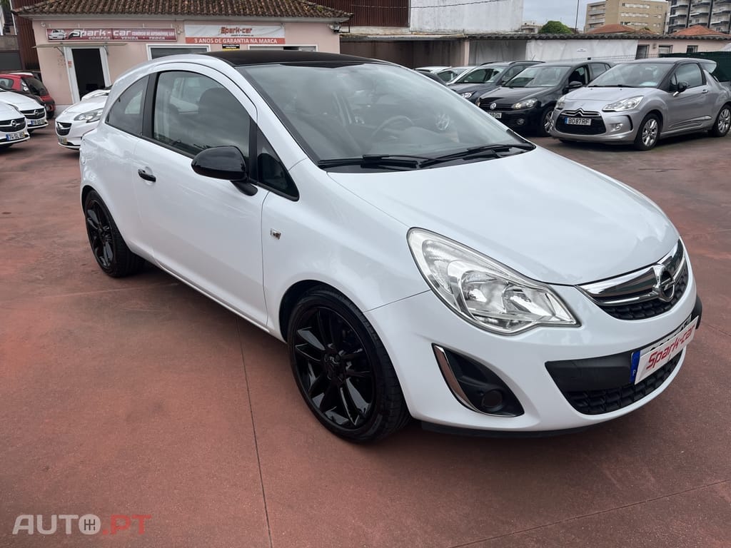 Opel Corsa 1.2 Black Edition