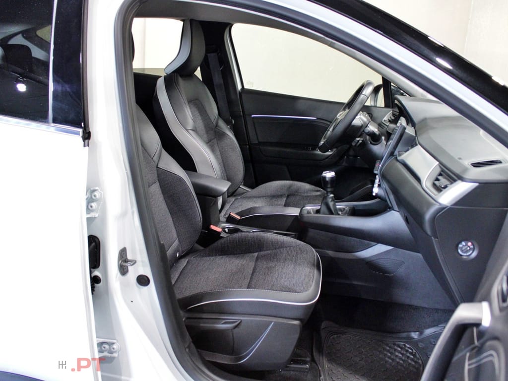 Renault Captur 1.0 TCe Techno Bi-Fuel