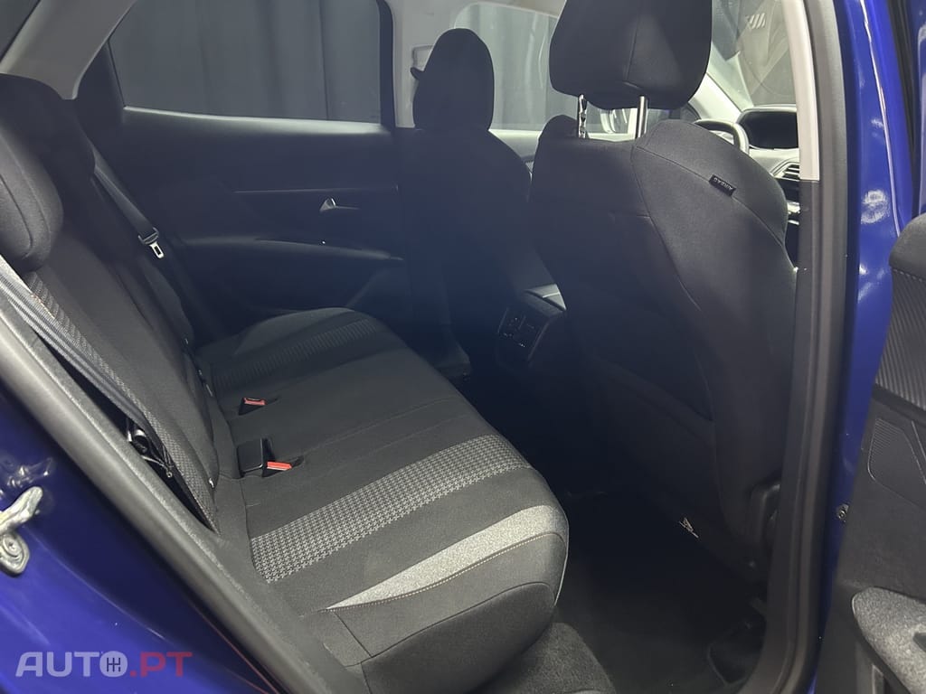 Peugeot 3008 1.2 PureTech Allure Pack EAT8