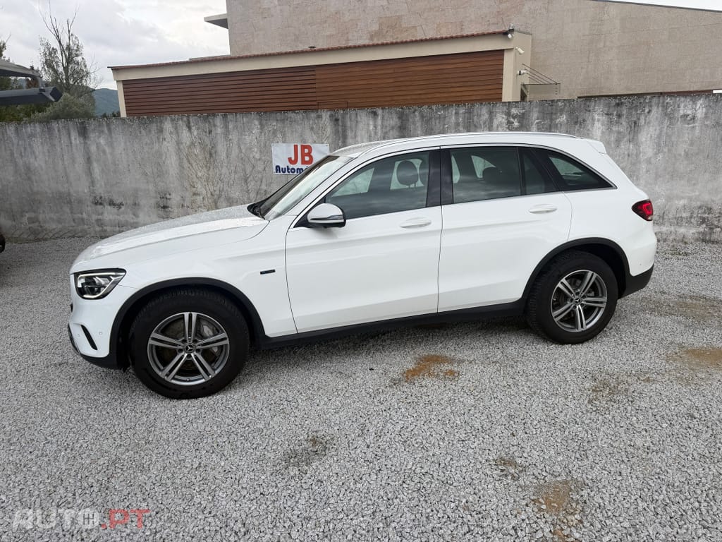 Mercedes-Benz GLC 300 e 4Matic foto 3