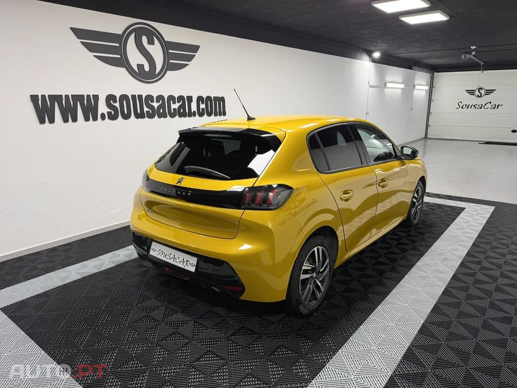 Peugeot 208 PureTech 100 Allure Pack