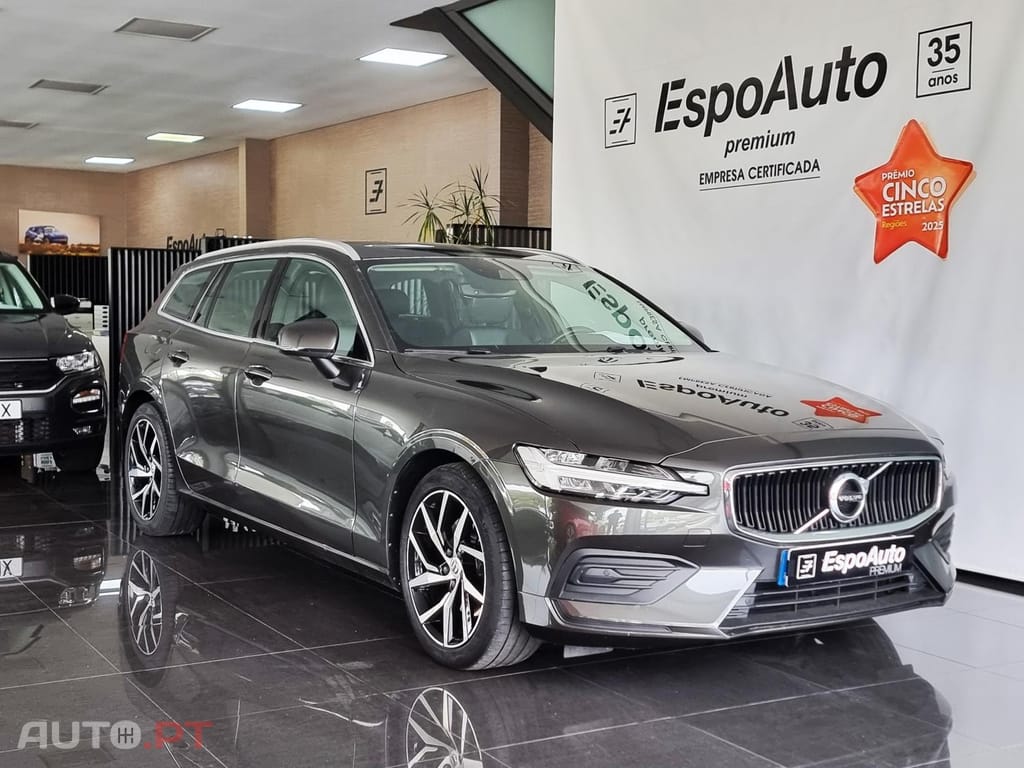 Volvo V60 2.0 T4 Momentum Plus