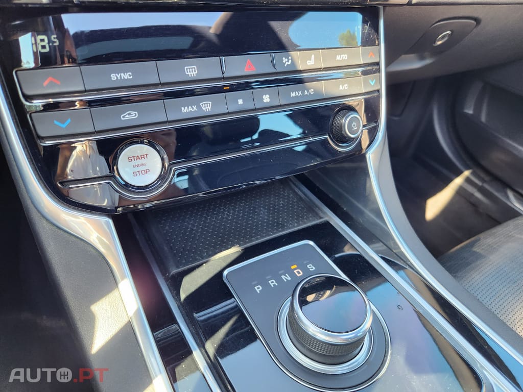 Jaguar XE 2.0 D R-Sport Aut.