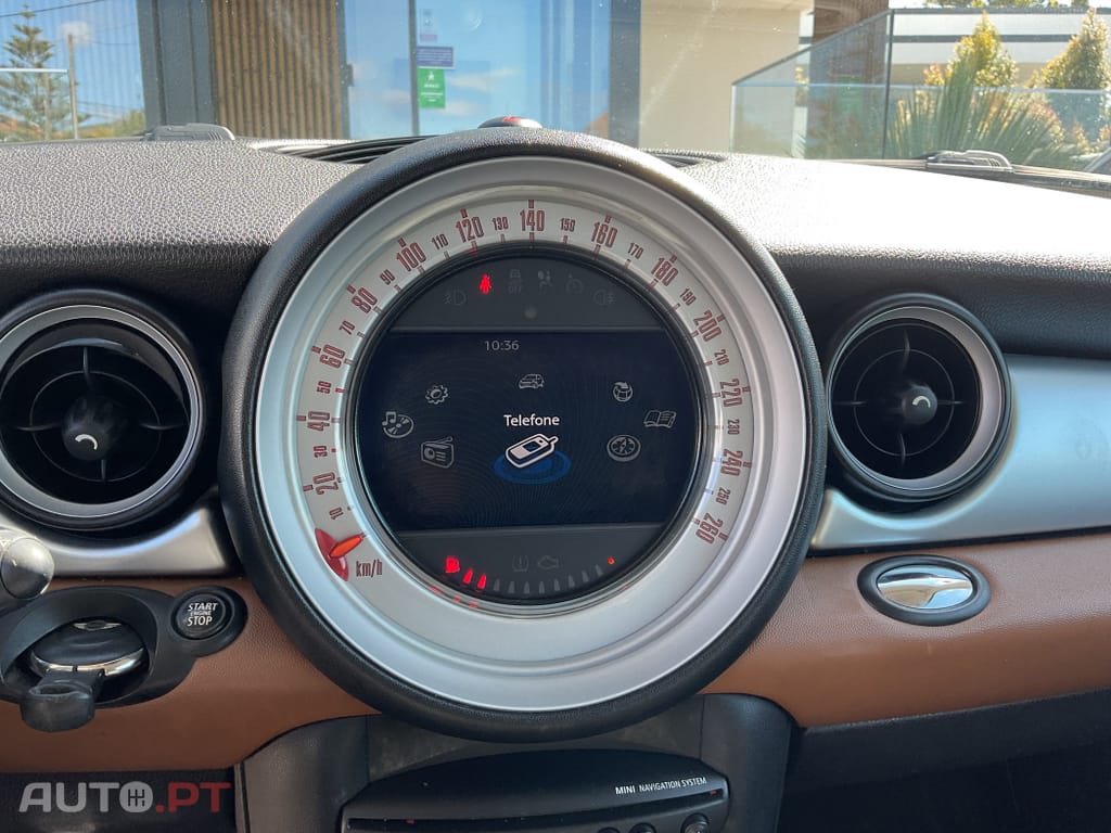 MINI Cooper Cooper D