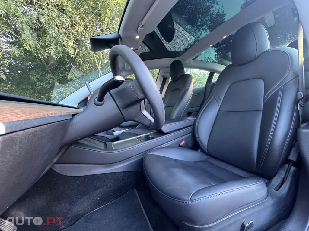 Tesla Model 3 Standard Range Plus RWD