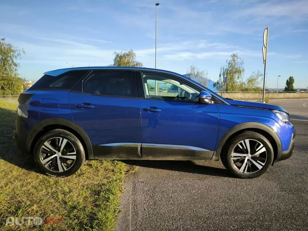 Peugeot 3008  Puretech 130 Stop Start Gpf Allure Pack