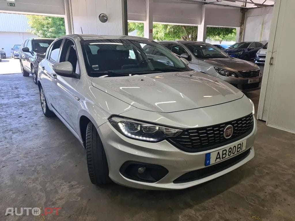 Fiat Tipo 1.3 M-Jet Lounge