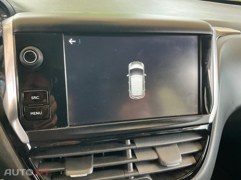 Peugeot 208 1.2 PureTech Signature