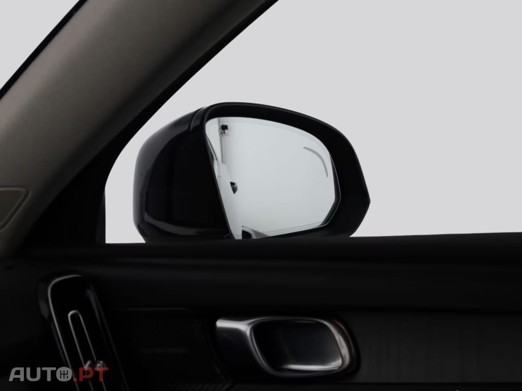 Volvo XC40 T5 RECHARGE INSCRIPTION I.V.A DEDUTIVEL 