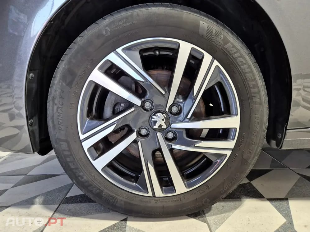 Peugeot 208 1.5 BlueHDi Allure