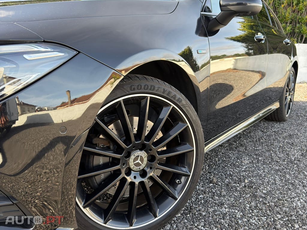 Mercedes-Benz CLA 250 e AMG Line