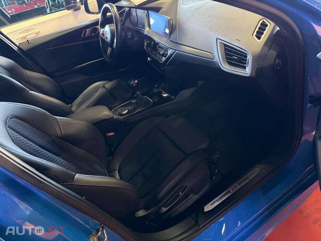 BMW 116 d Pack Desportivo M