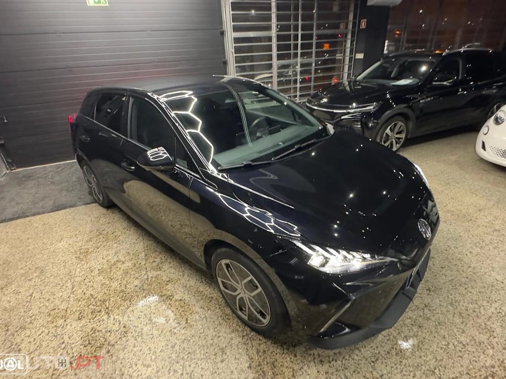 MG MG4 64 kWh Luxury