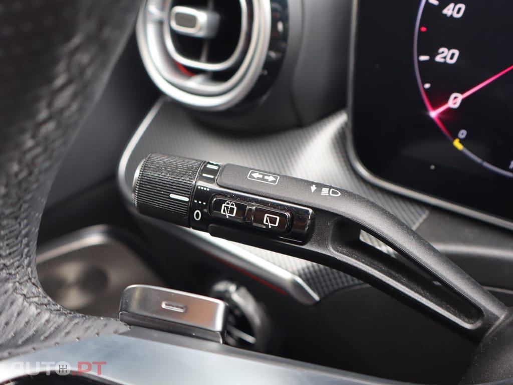 Mercedes-Benz C 300 e AMG Line