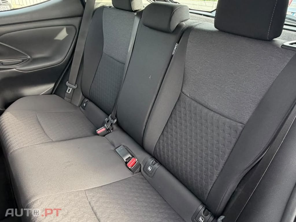 Toyota Yaris 1.0 VVT-i Comfort Plus