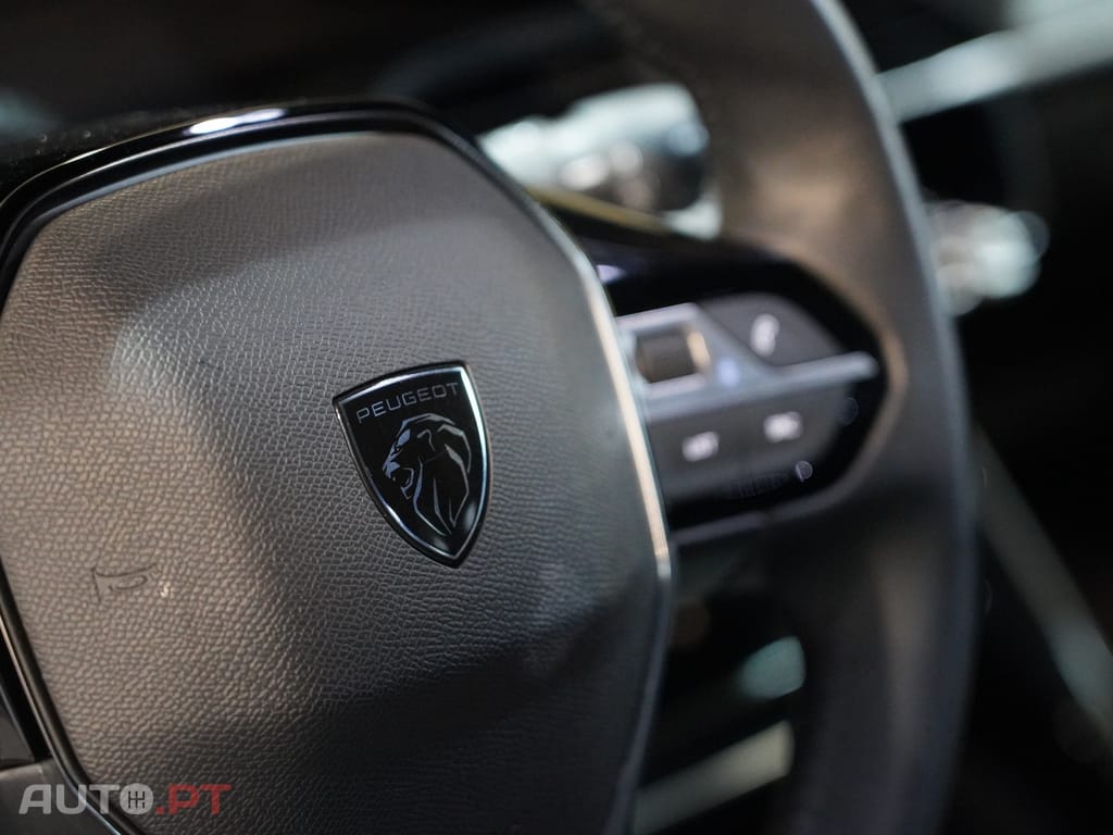 Peugeot 2008 1.2 PureTech Allure