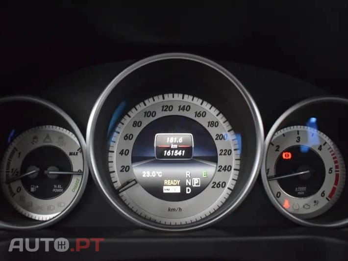 Mercedes-Benz E 300 Bluetec Hybrid Avantgarde