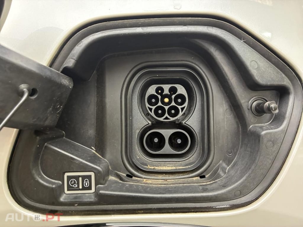 Peugeot E-208 50 kWh Allure