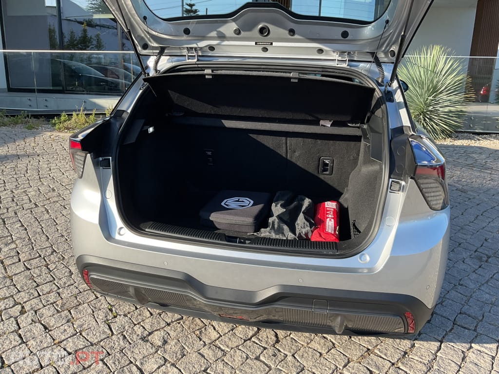 MG MG4 51 kWh Standard
