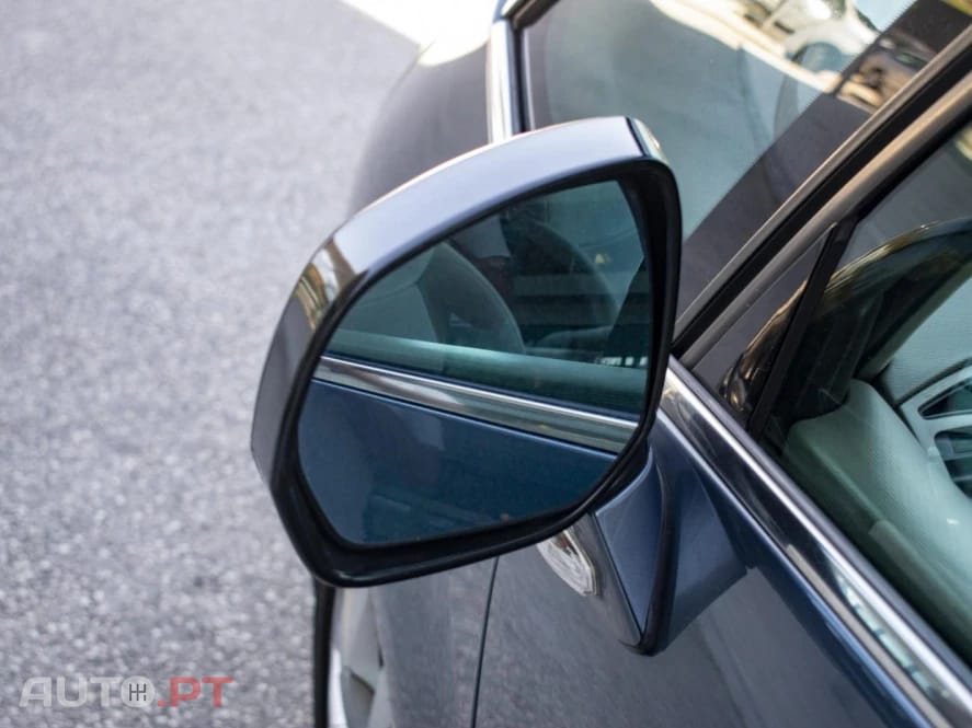 Citroen C4 Picasso Outro