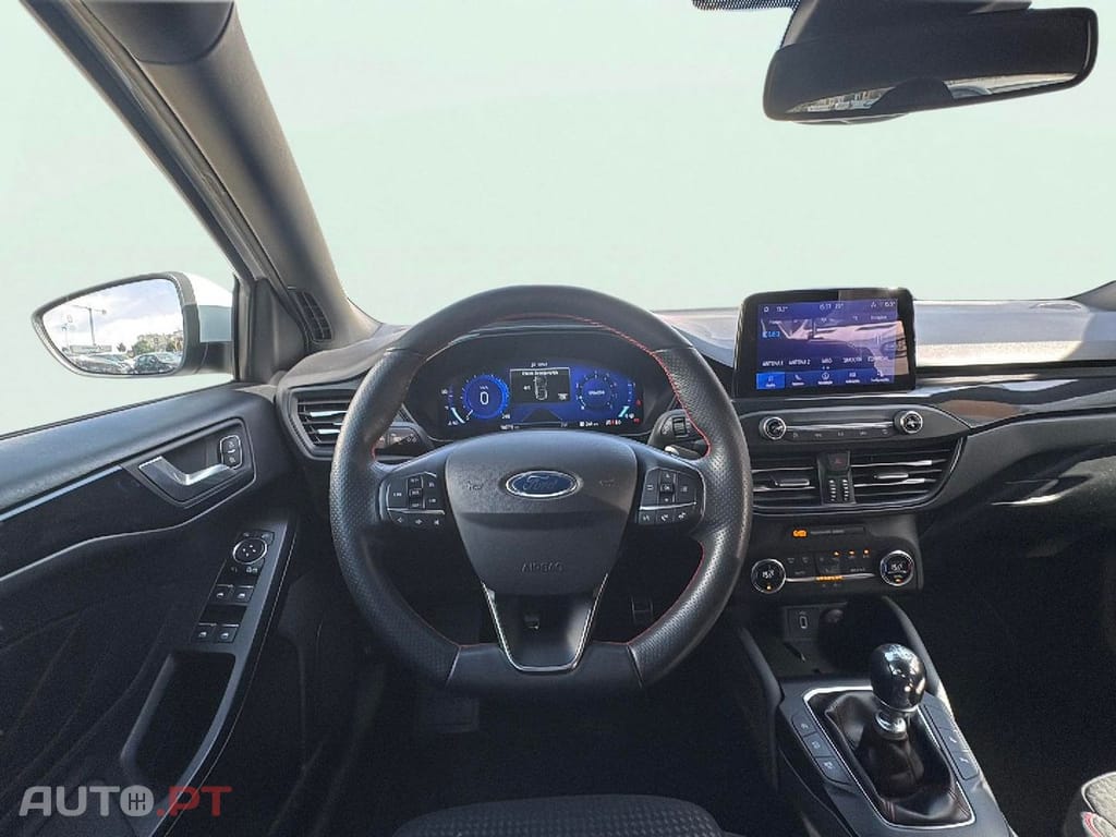 Ford Focus 1.0 EcoBoost MHEV ST-Line