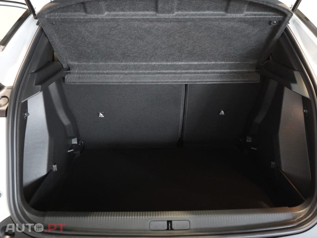 Peugeot 2008 1.2 Hybrid Allure e-DCS6