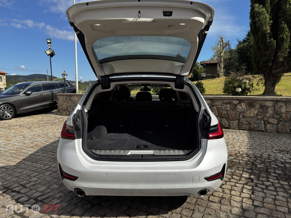 BMW 330 e Corporate Edition Auto
